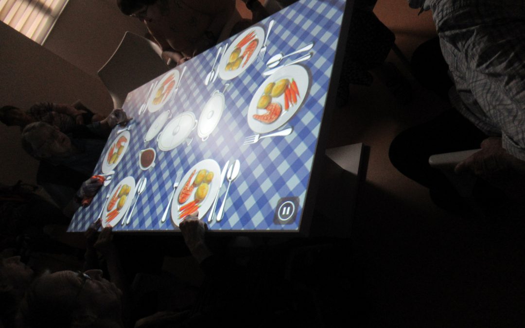 Essai de la Tovertafel avec des résidents de la MARPA